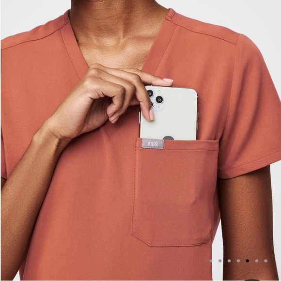 Figs Catarina Scrub Top - Picture 5 of 10